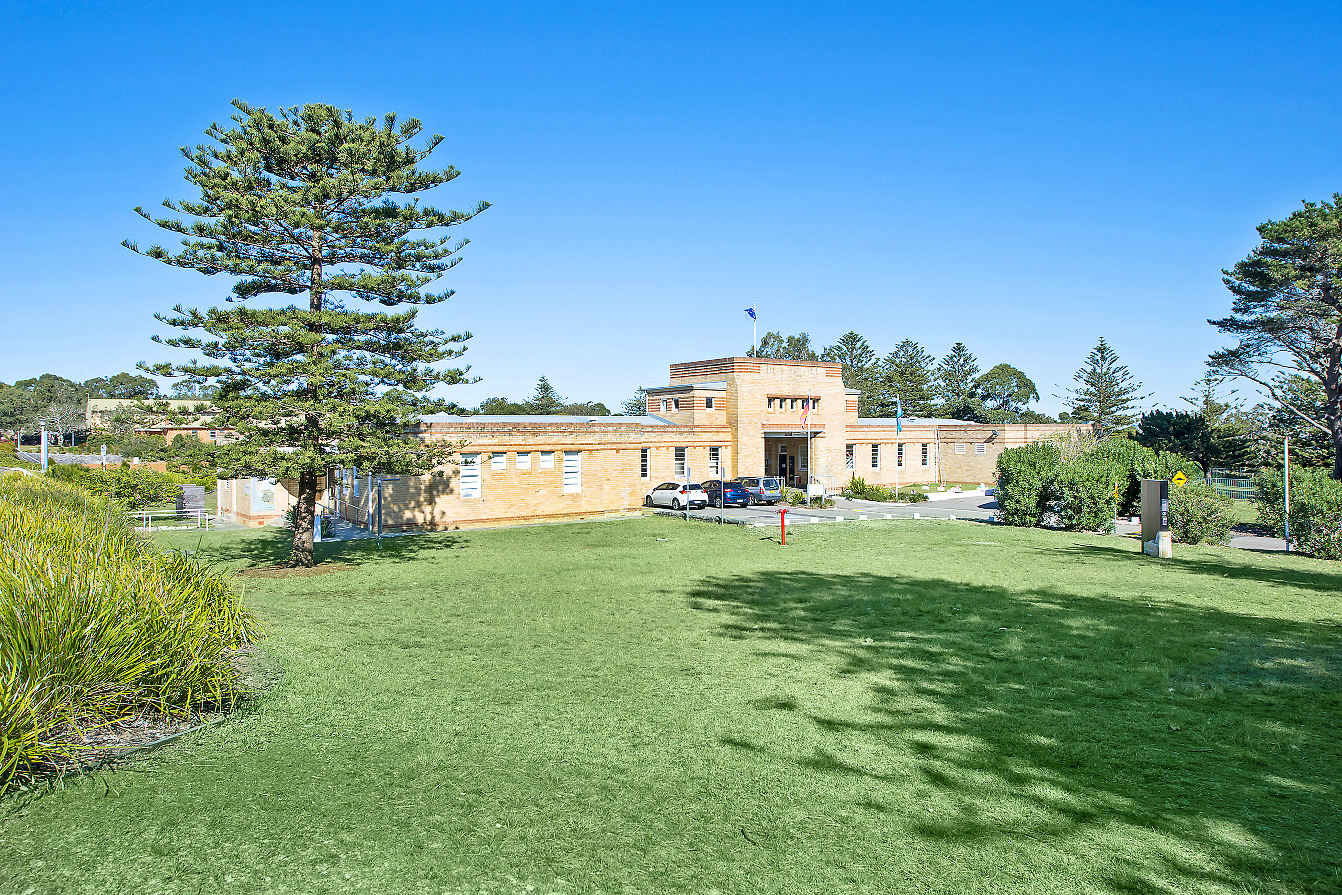 Building 6 (Gate House), North Head