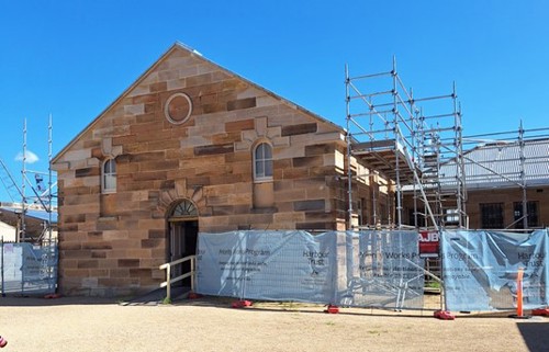 mess-hall-roof-repairs-during-cockatoo-island_840x540.jpg